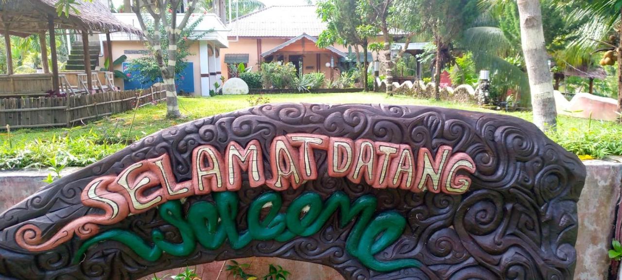 Hotel Sumatra Cheeky Monkeys Bukit Lawang Esterno foto