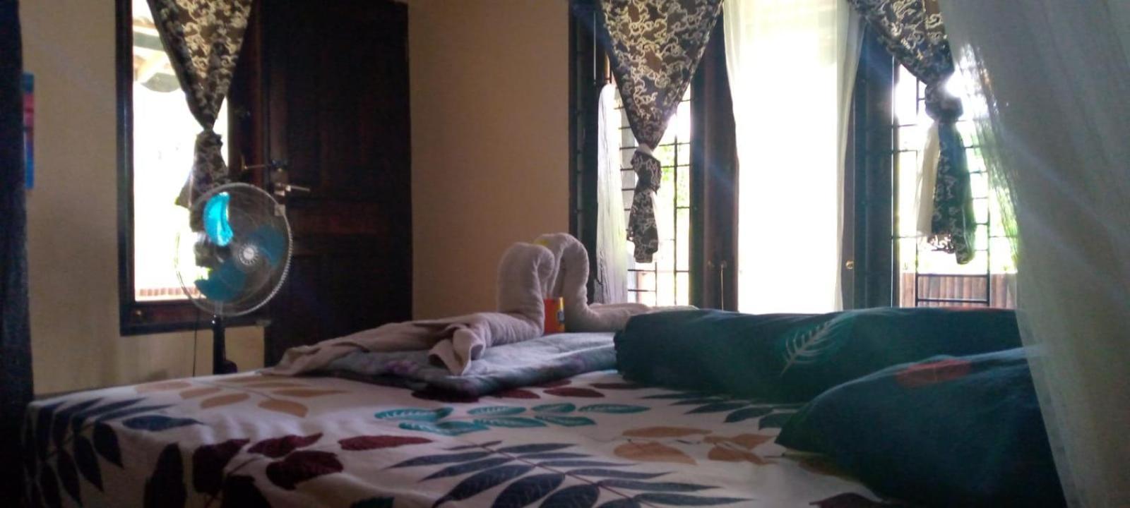Hotel Sumatra Cheeky Monkeys Bukit Lawang Camera foto